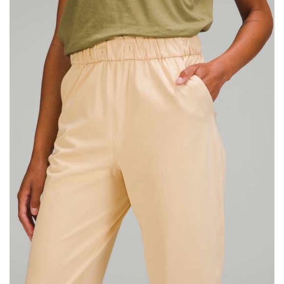 LULULEMON • Prosecco Stretch High-Rise Joggers - Picture 3 of 16